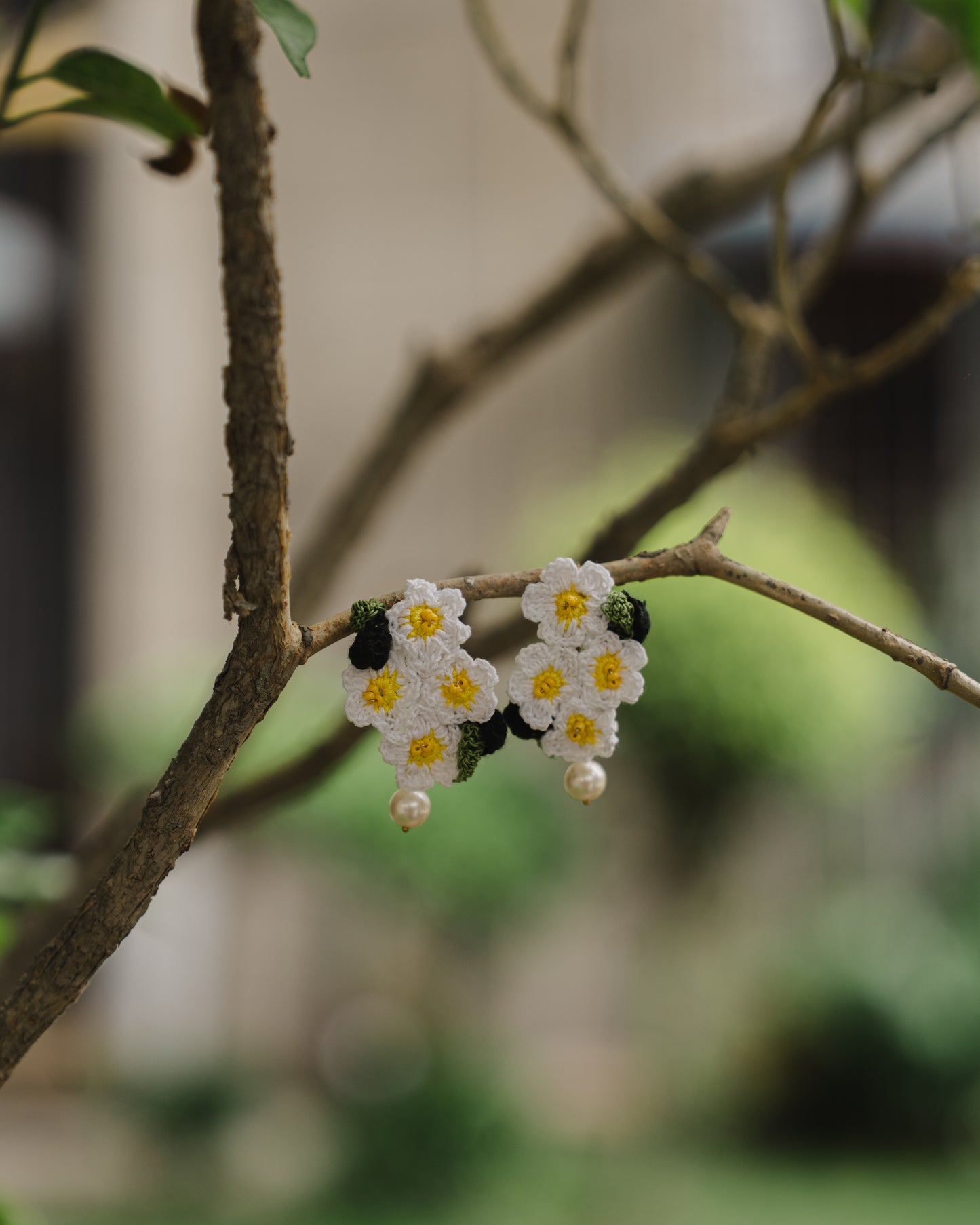 Safed Phool Drop Earrings