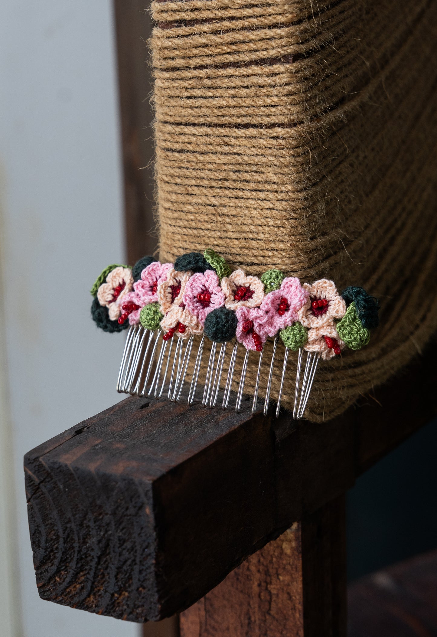 Pink & Peach Daisies Hair Comb