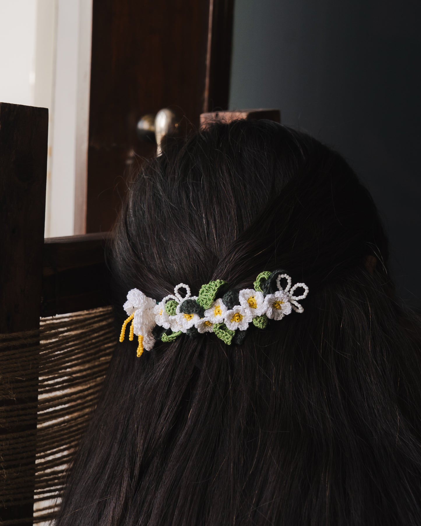 White Daisies Hair Comb