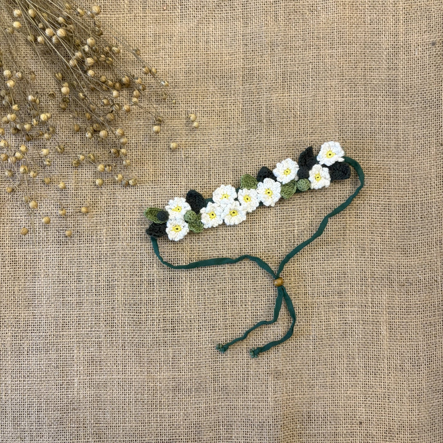 White Daisy 3-Way String