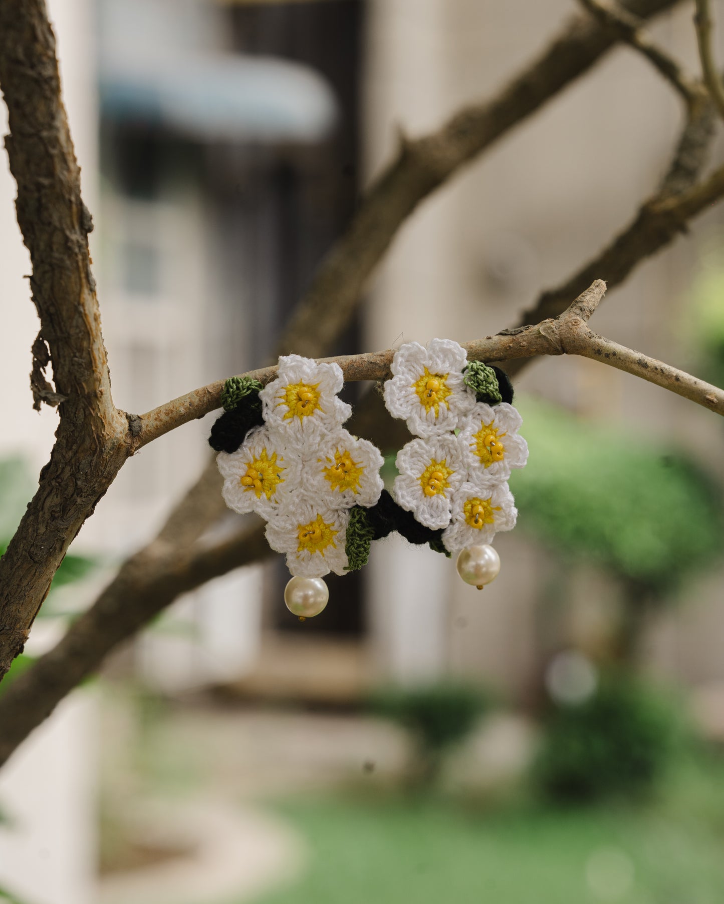 Safed Phool Drop Earrings