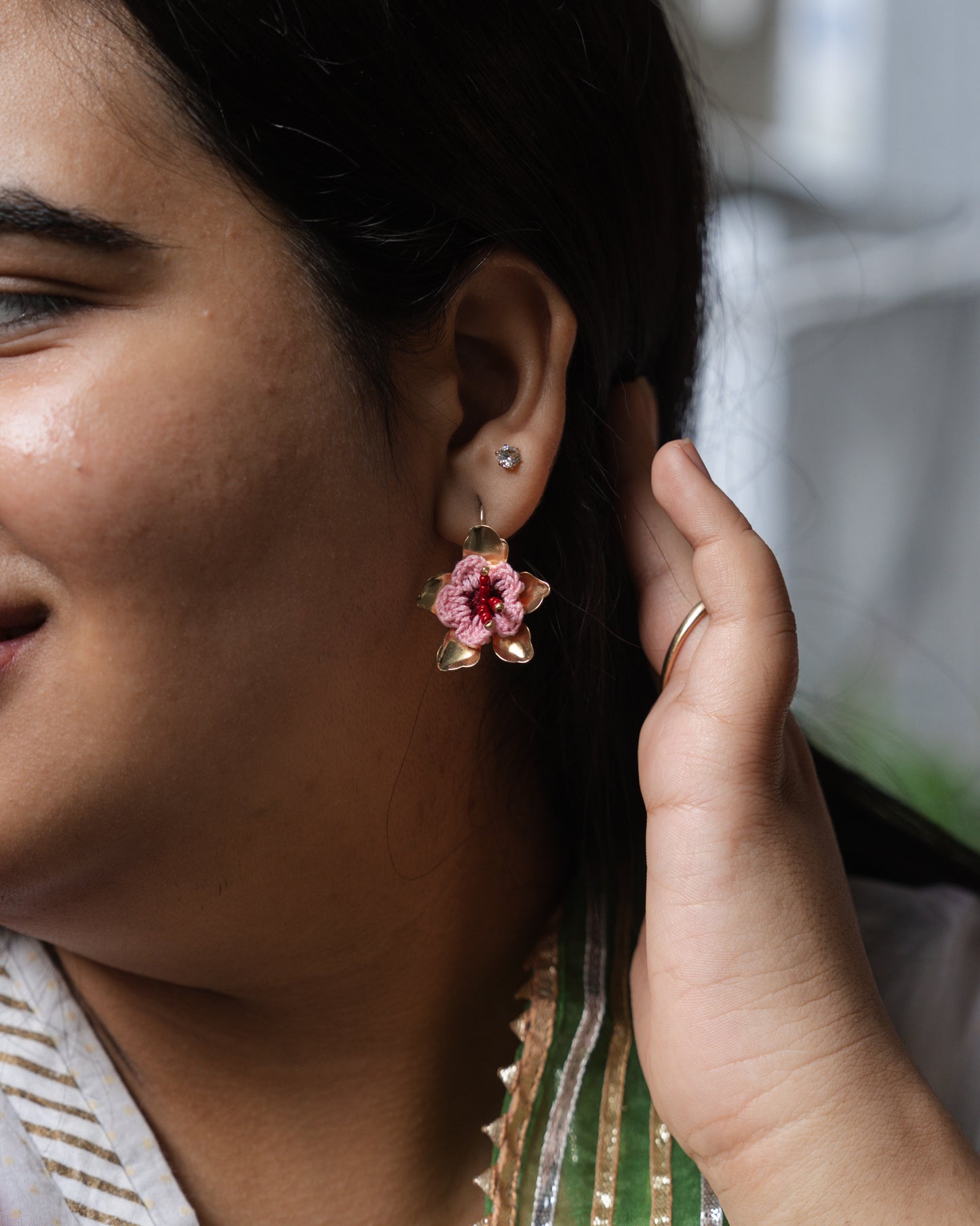 Gulabi Gleam Earrings