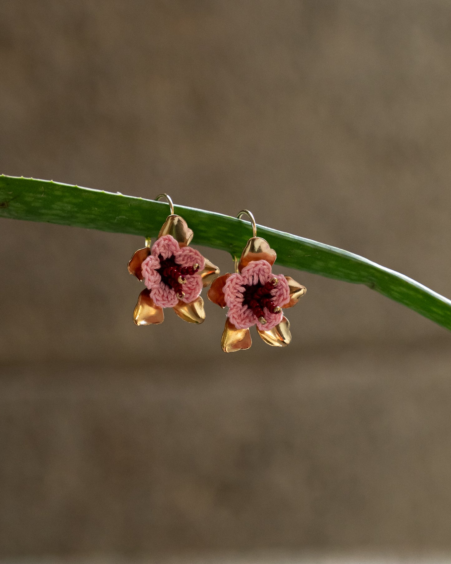Gulabi Gleam Earrings