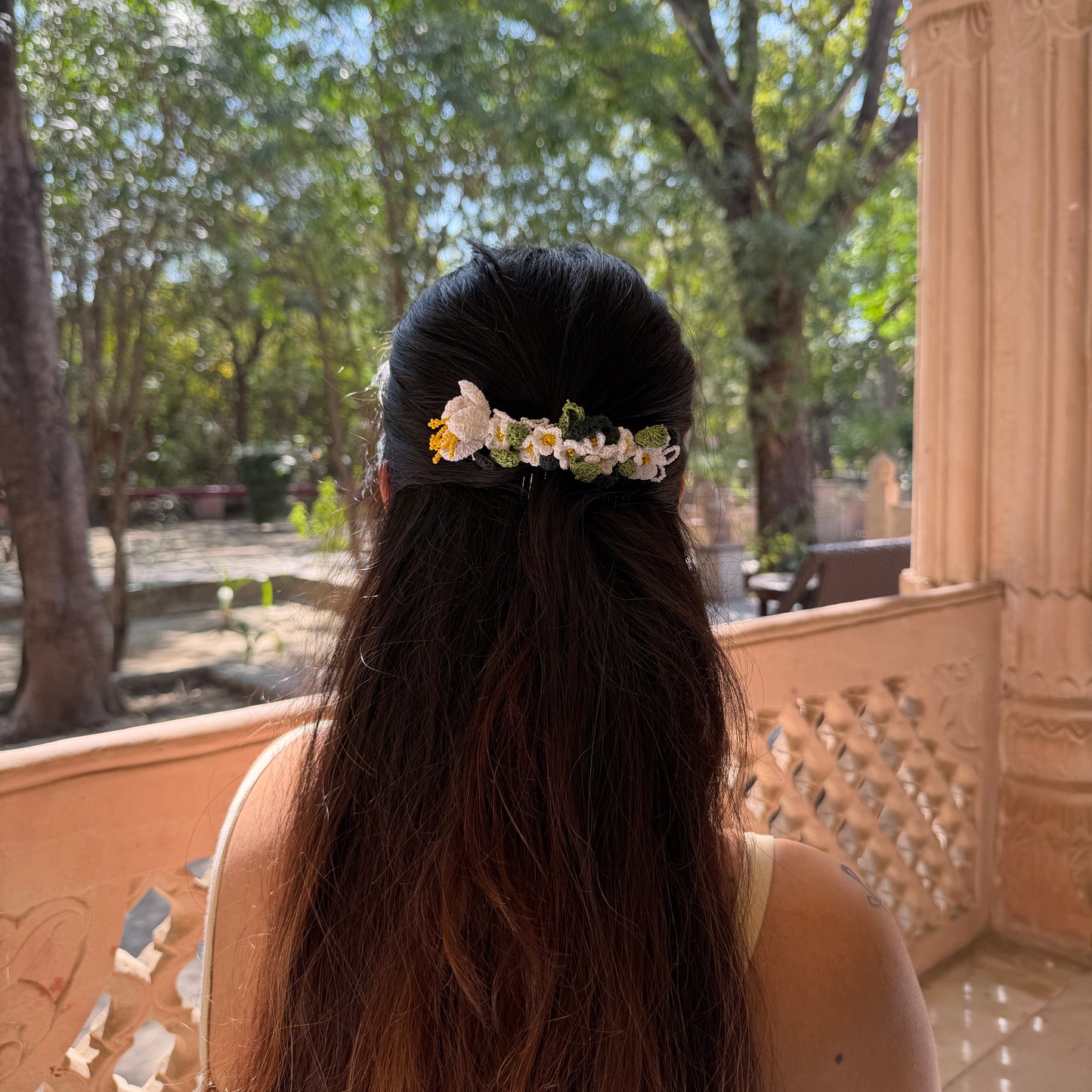 White Daisies Hair Comb