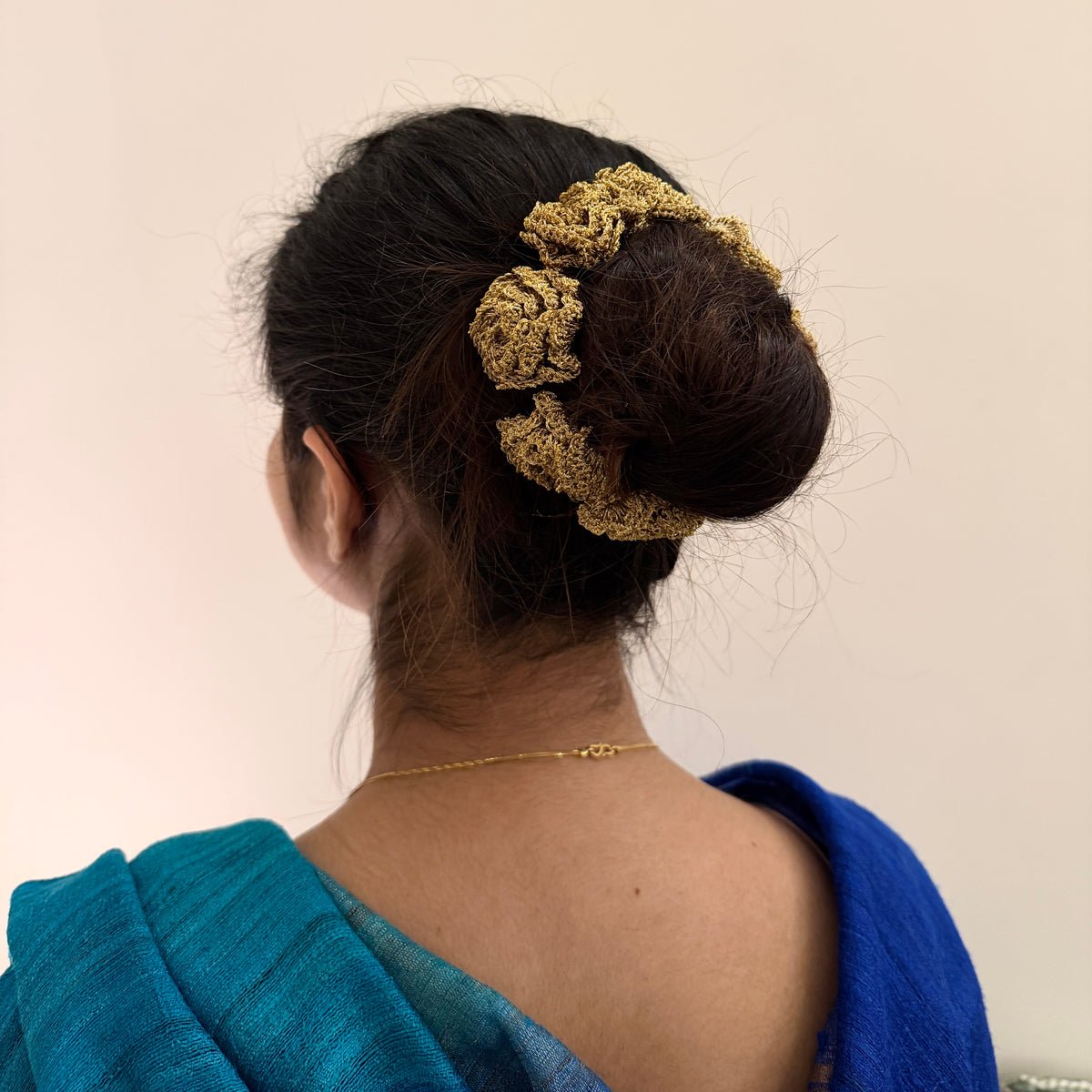 Sunhere Gulab Scrunchie