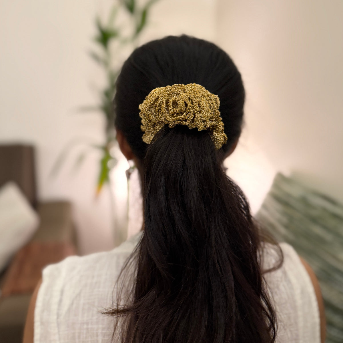 Sunhere Gulab Scrunchie