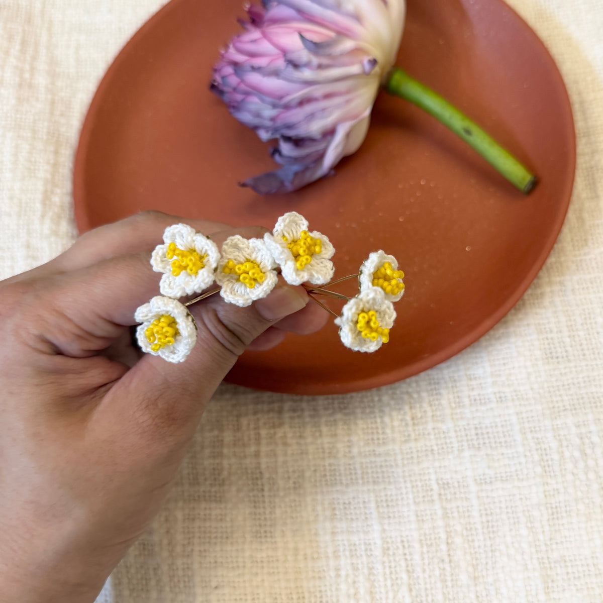 Safed Phool Hairpins