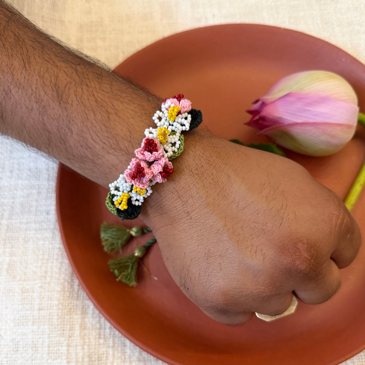 Pushp Rakhi