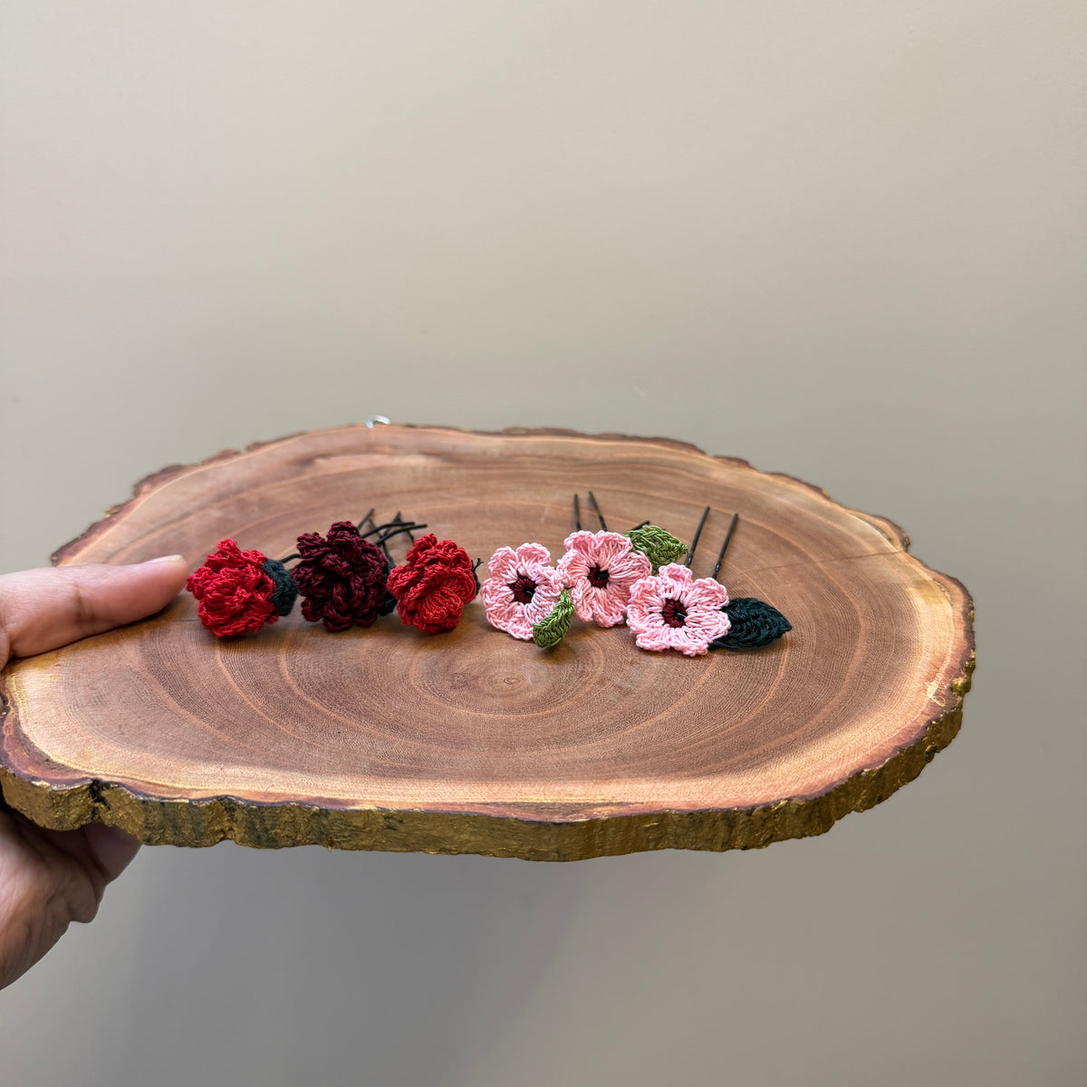 Set of 3 Rose and 3 Pink Daisy HairPins