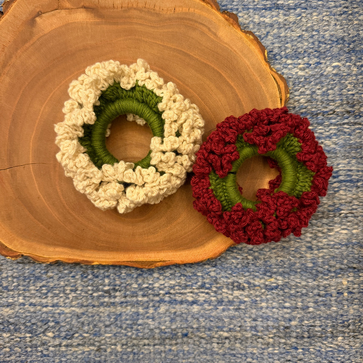 Set of Maroon and White Gajra Scrunchie