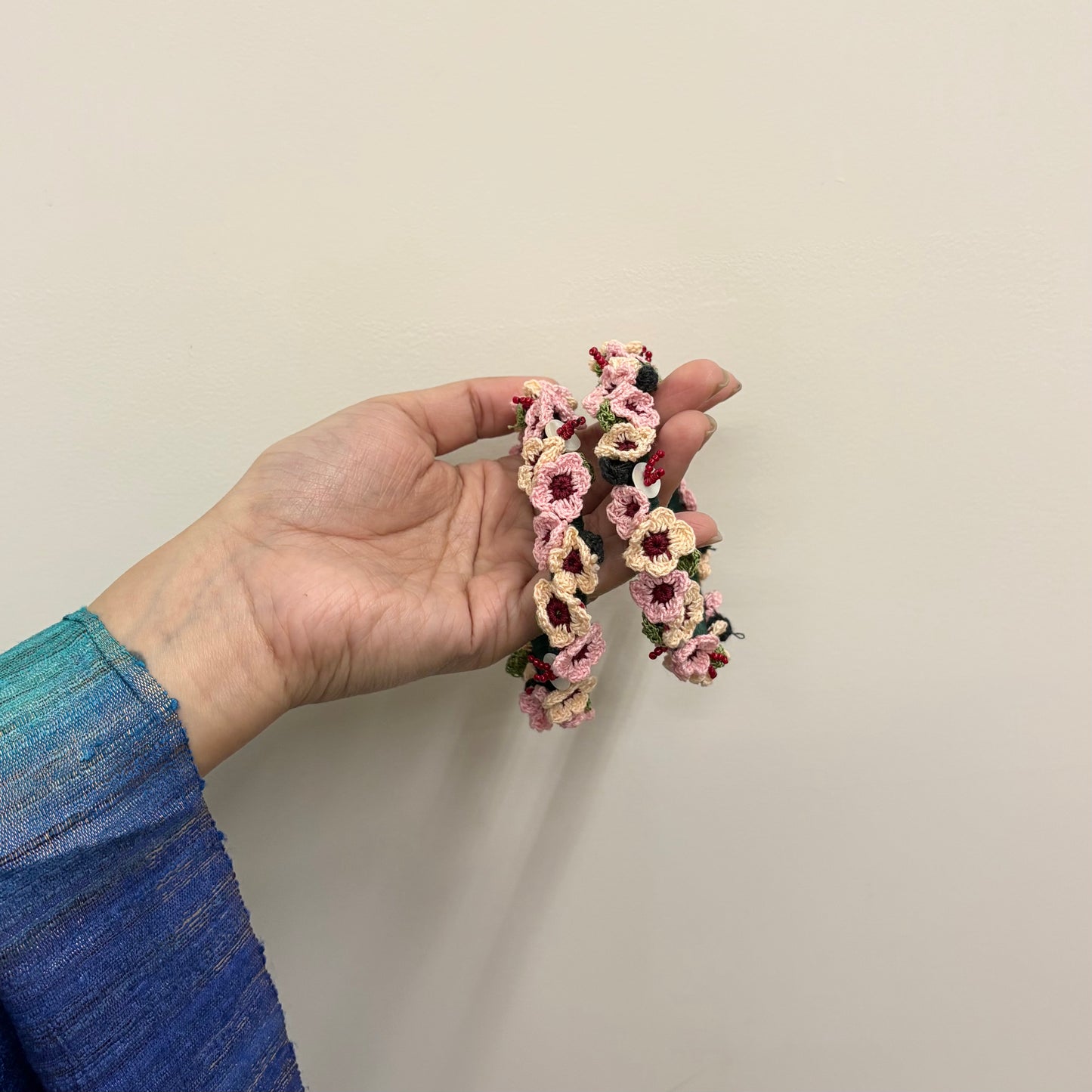 Gulabi Phool Bangles (Set of Two)