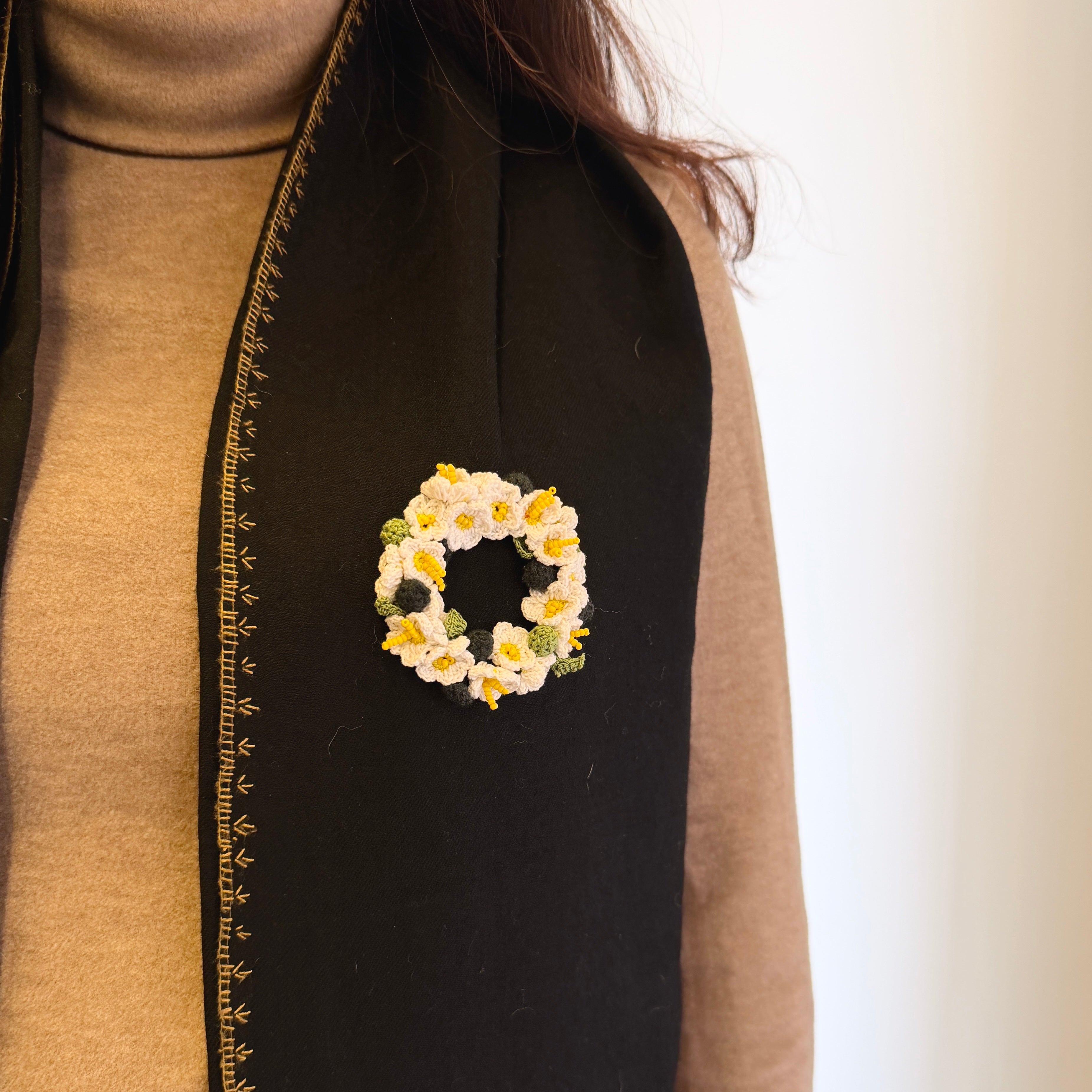 Brooches thumbnail 5