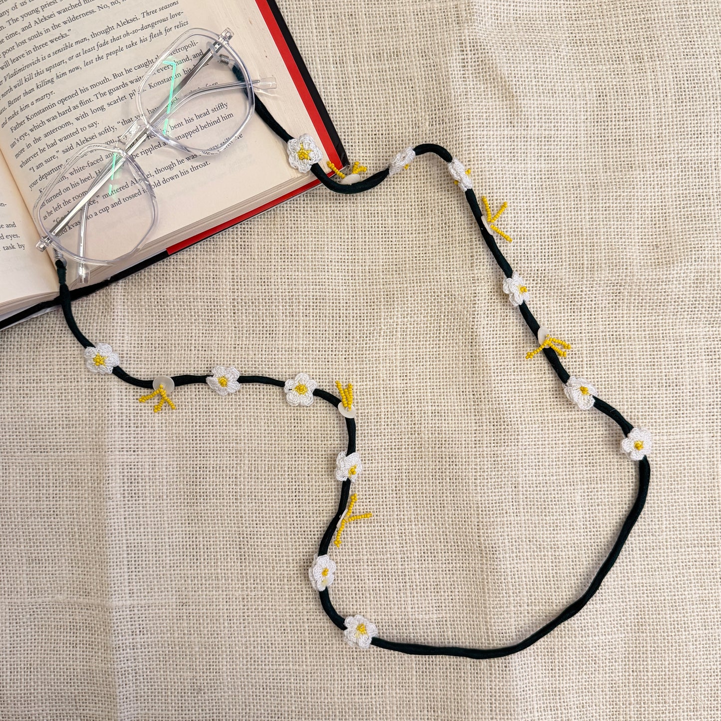 Safed Phool Specs String