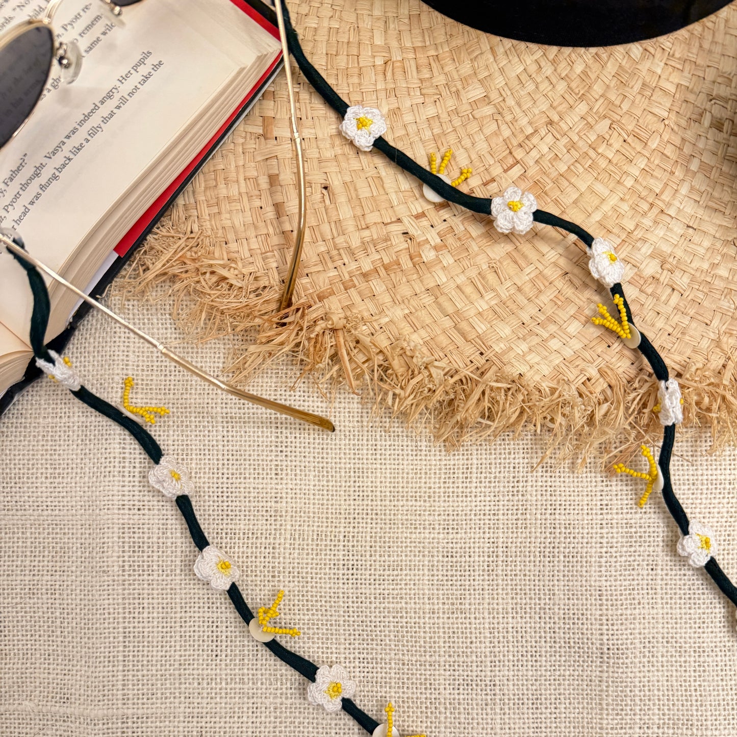 Safed Phool Specs String