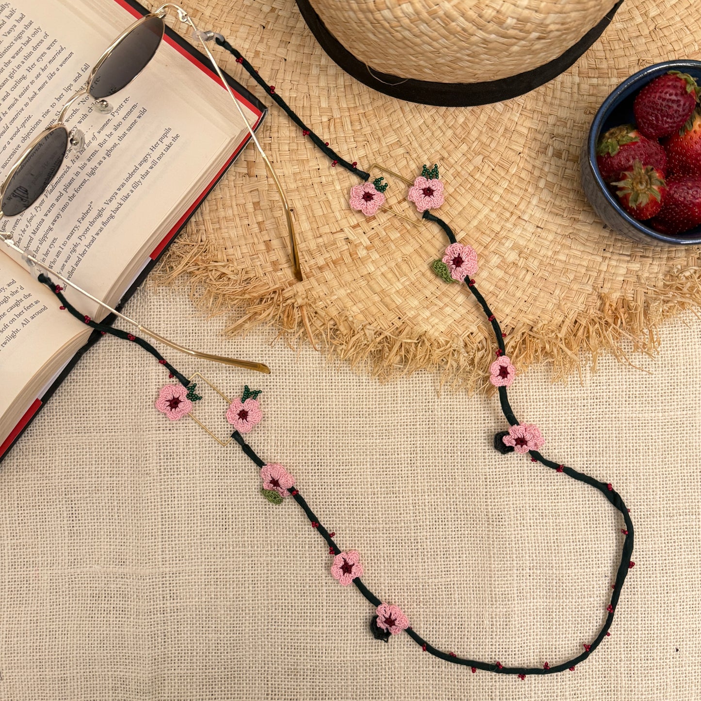 Gulabi Phool Specs String