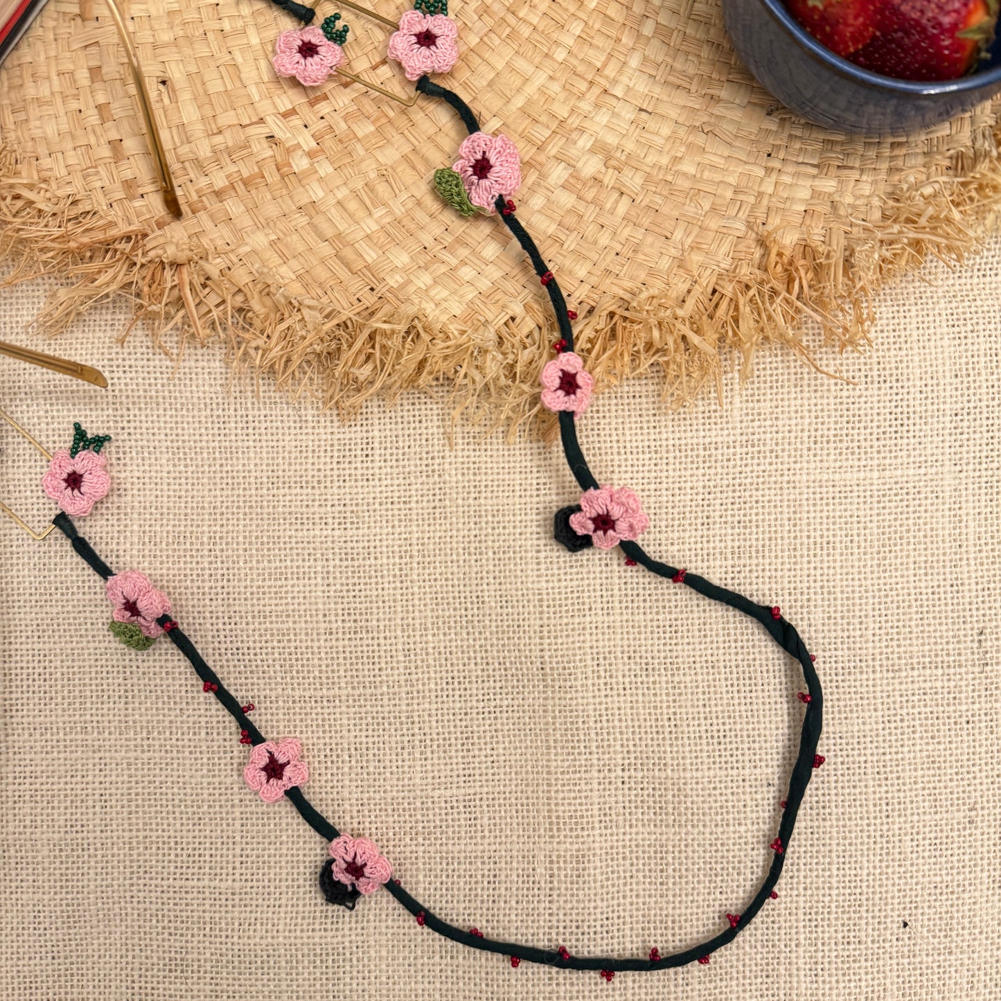 Gulabi Phool Specs String