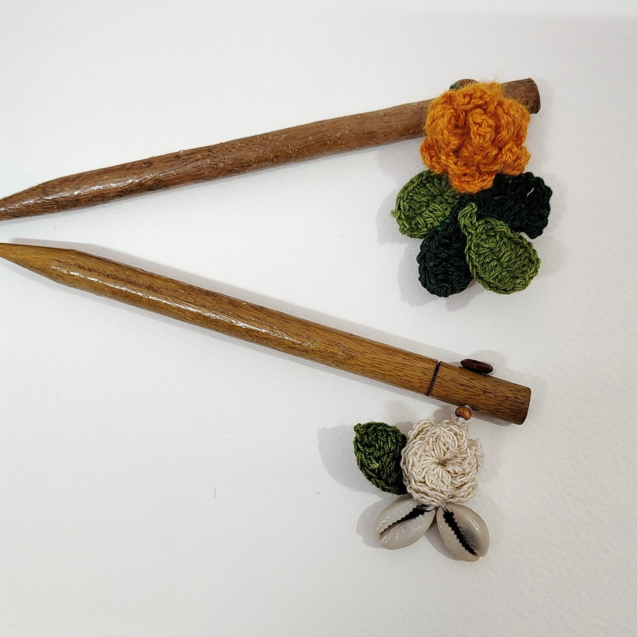 Set of Tangerine and Ecru Flower Hair Stick