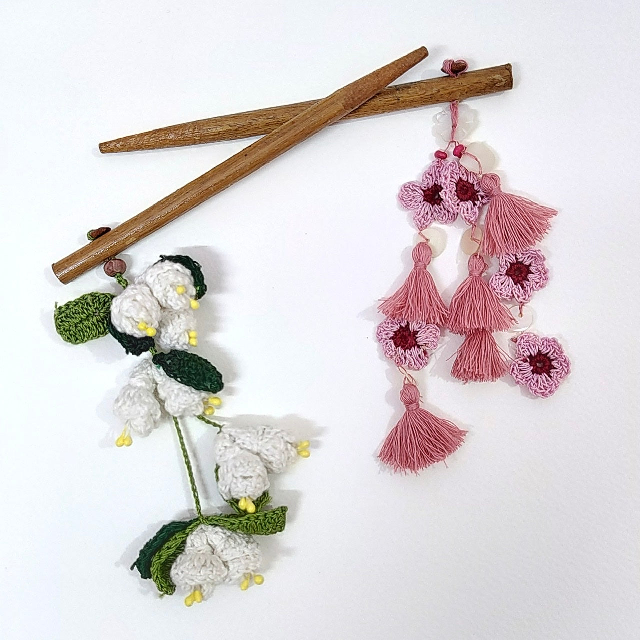 Set of Mogra and Pink Daisy Hair Stick