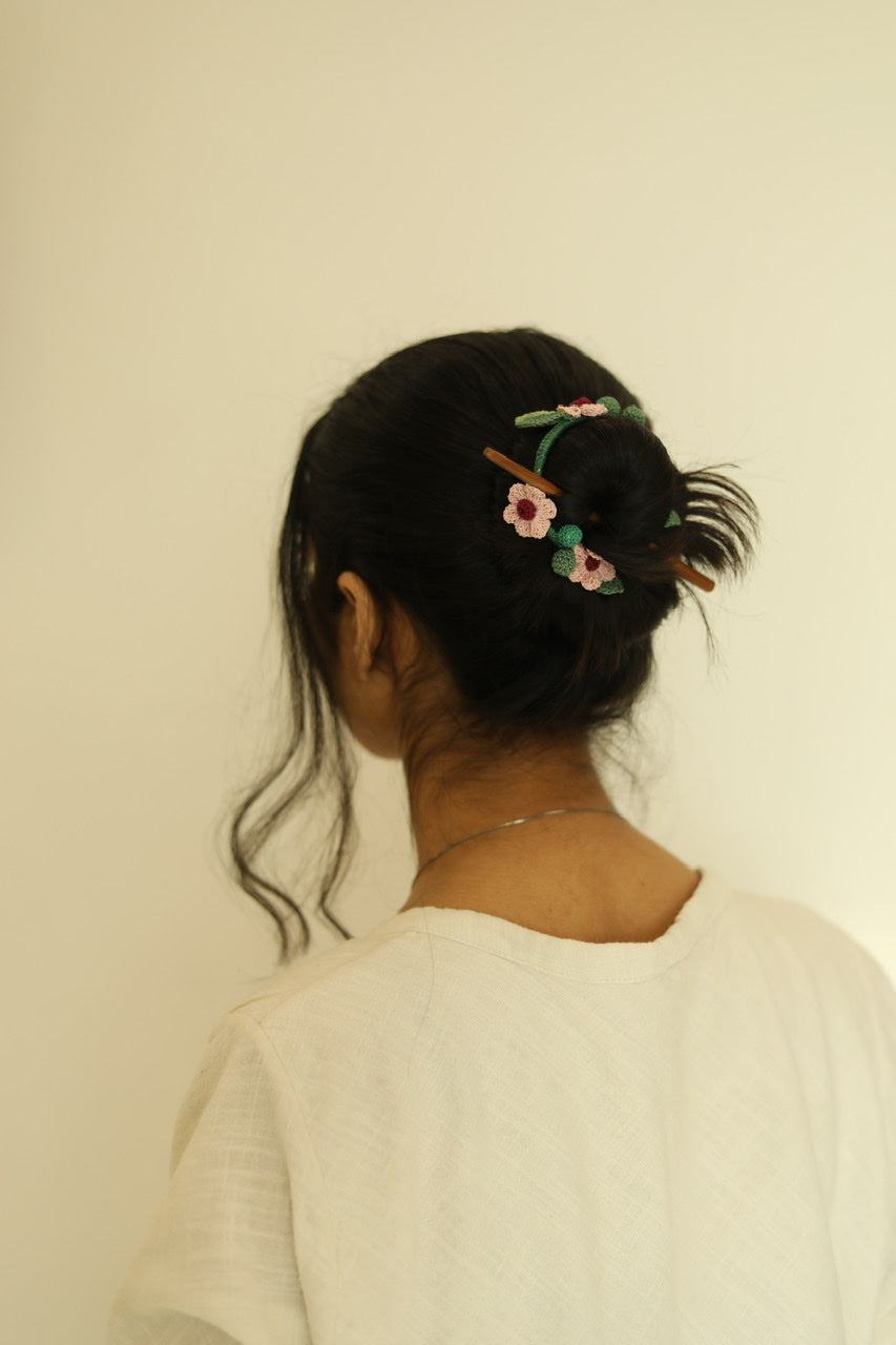 Pink Daisy Crochet Hair Tie